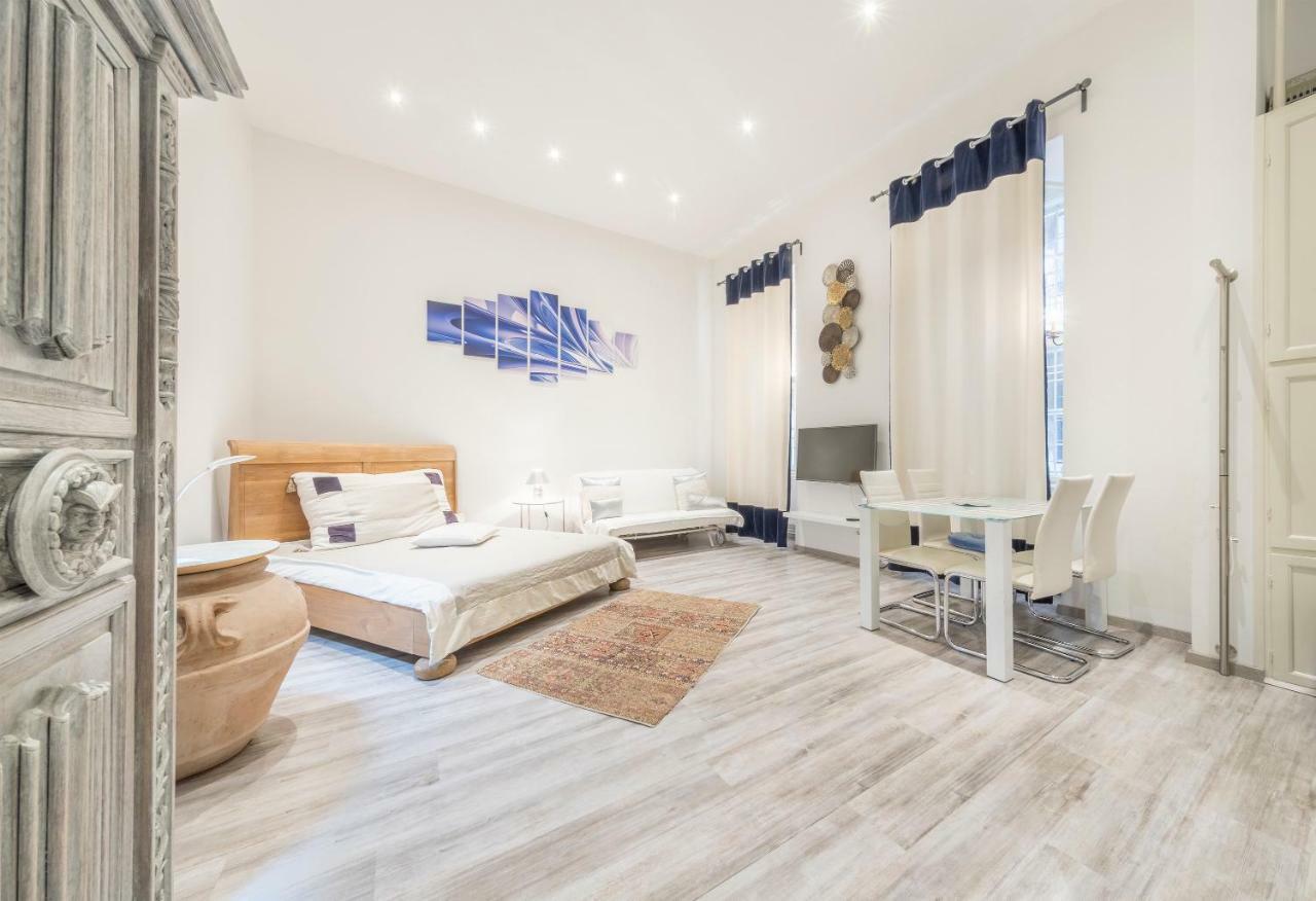 Atlanta Apartment Is In The Heart Of ブダペスト エクステリア 写真